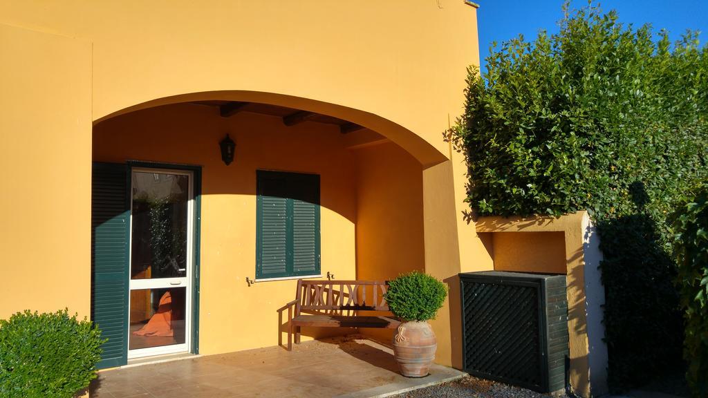 Casale Di Tormaggiore Villa And Country Suites Pomezia Kültér fotó